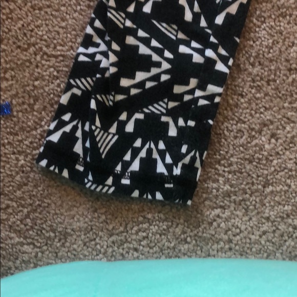 Black and white squat proof leggings - Picture 3 of 3